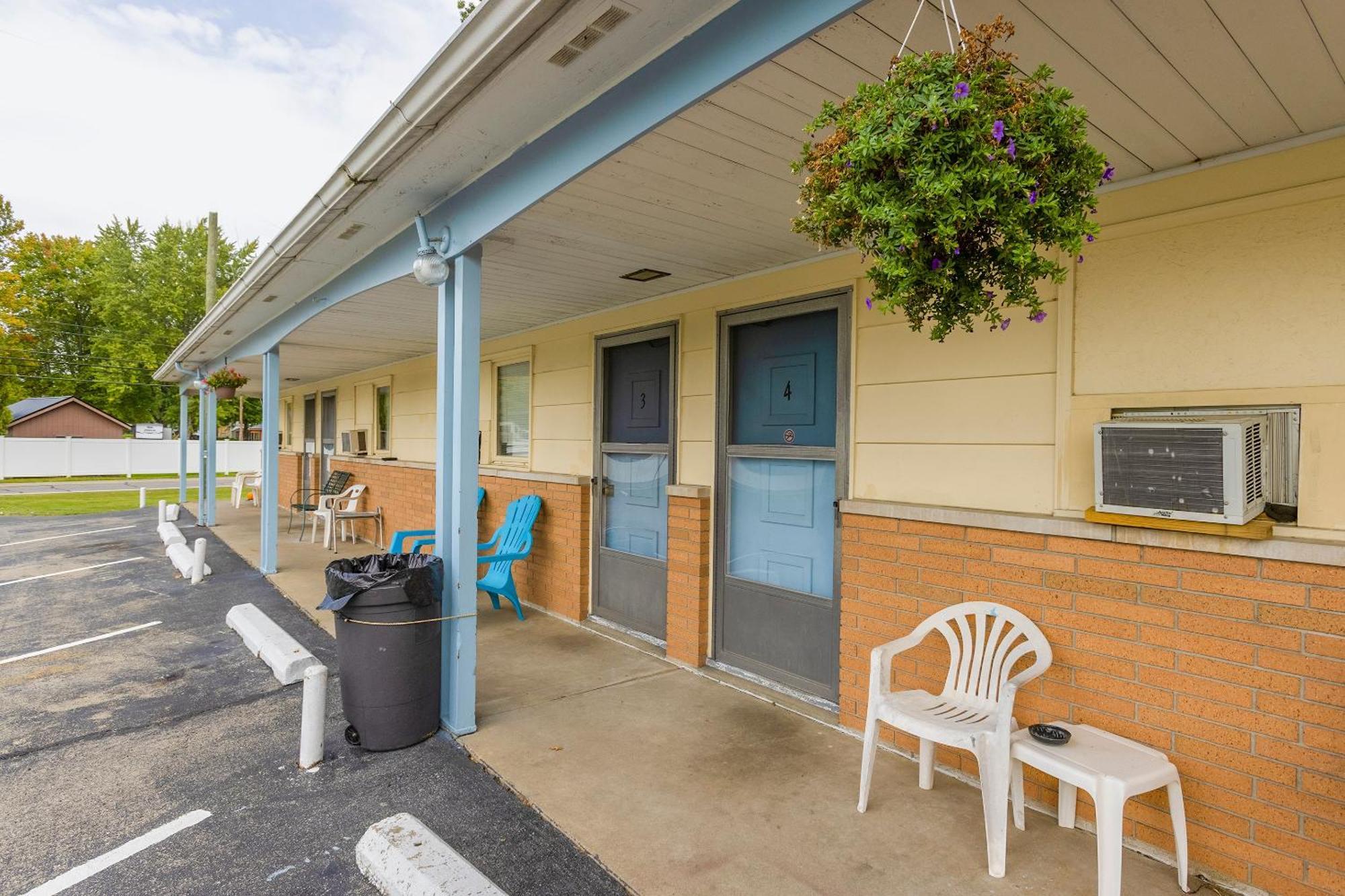 Parkside Motel By Oyo Meadville Conneaut Lake Conneaut Lakeshore Eksteriør billede