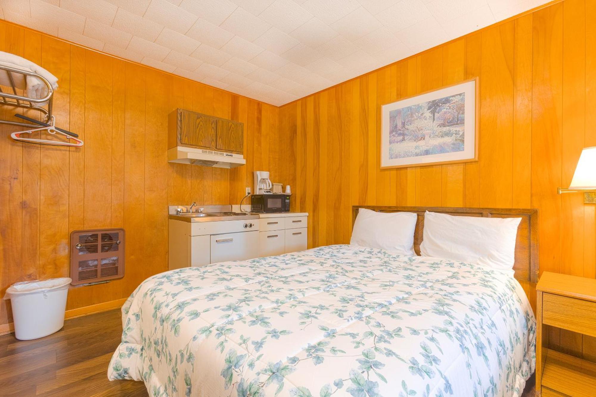 Parkside Motel By Oyo Meadville Conneaut Lake Conneaut Lakeshore Eksteriør billede