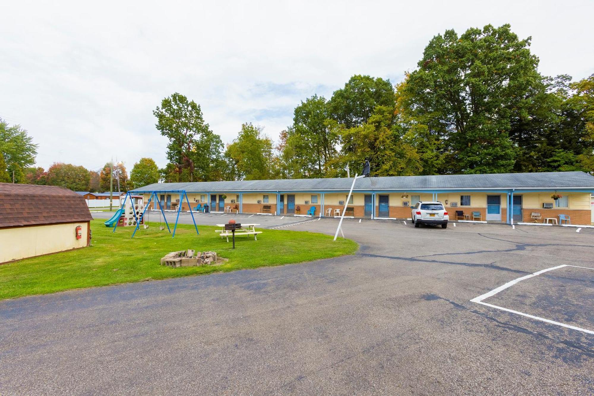 Parkside Motel By Oyo Meadville Conneaut Lake Conneaut Lakeshore Eksteriør billede