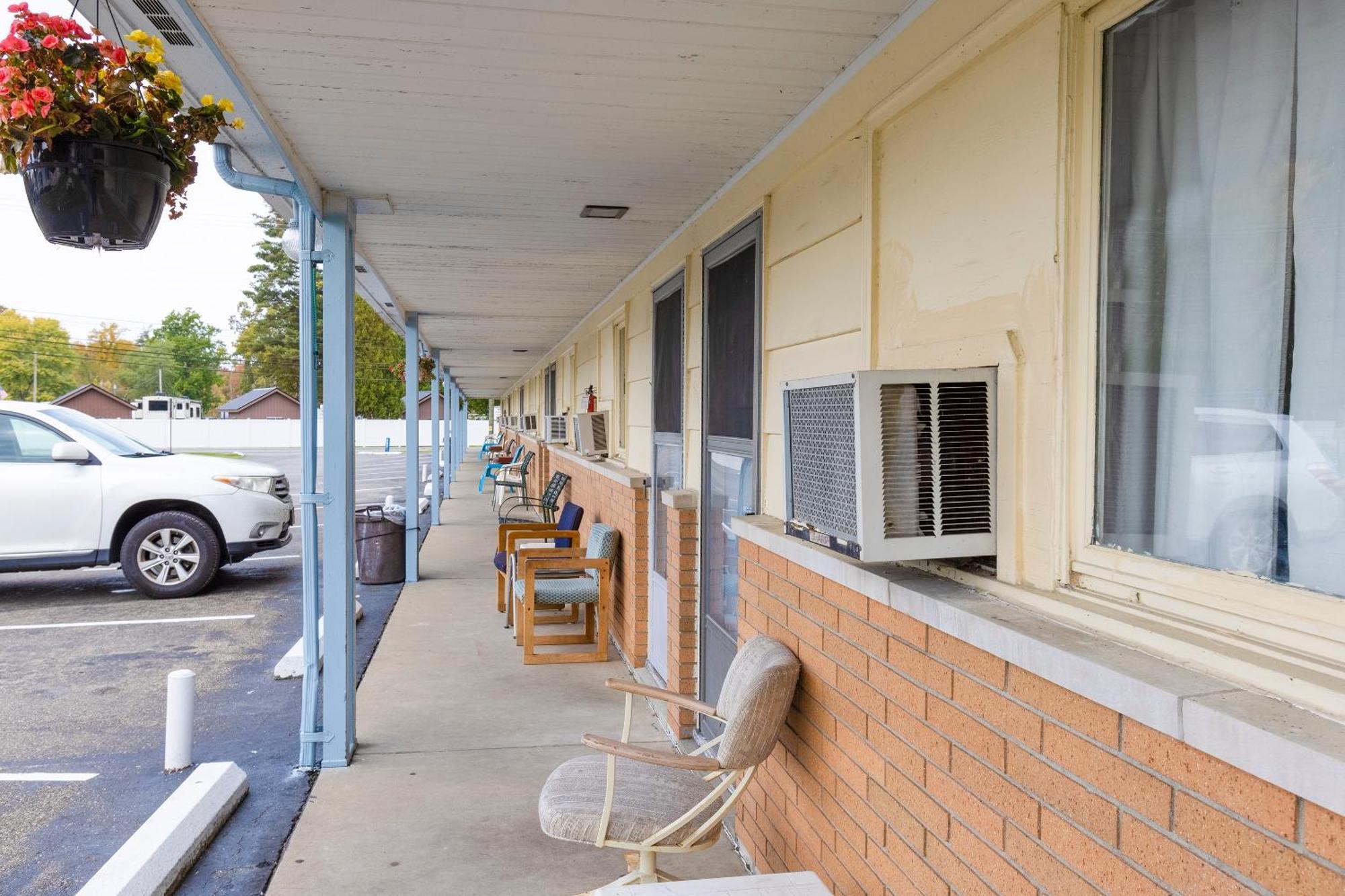 Parkside Motel By Oyo Meadville Conneaut Lake Conneaut Lakeshore Eksteriør billede